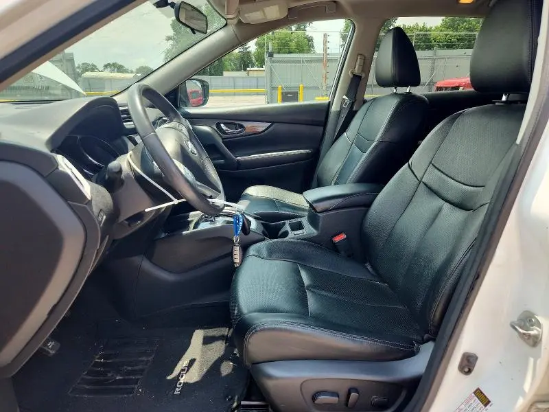 2016 NISSAN ROGUE SL  