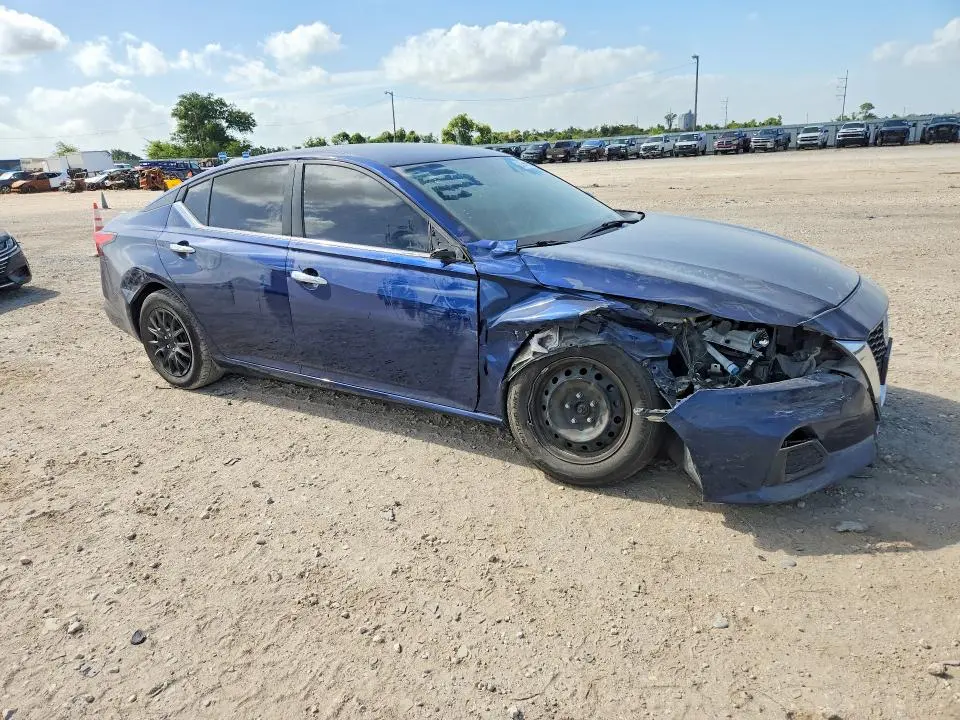 2020 NISSAN ALTIMA S  