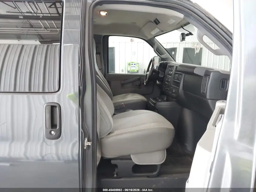 2016 CHEVROLET EXPRESS 3500 LT