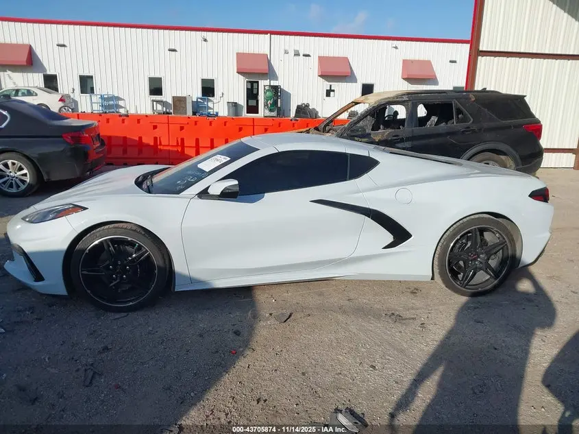 2023 CHEVROLET CORVETTE STINGRAY RWD  1LT