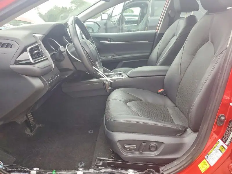 2023 TOYOTA CAMRY XLE  