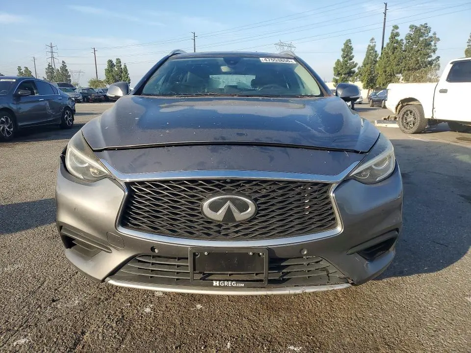 2019 INFINITI QX30 LUXE  