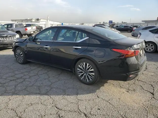 2024 NISSAN ALTIMA SV  