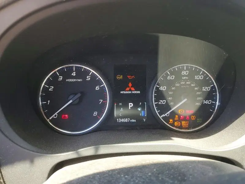 2019 MITSUBISHI OUTLANDER SE  