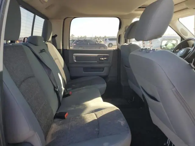 2016 RAM 1500 SLT  