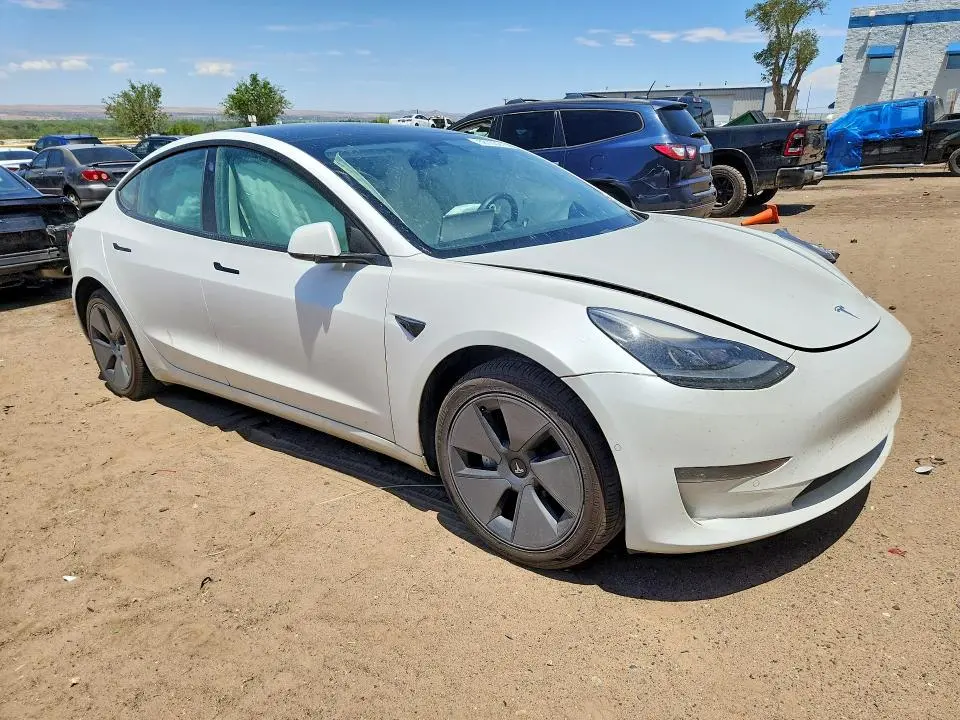 2021 TESLA MODEL 3   