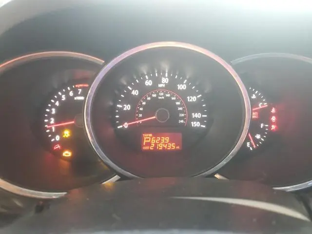 2011 KIA SORENTO BASE  