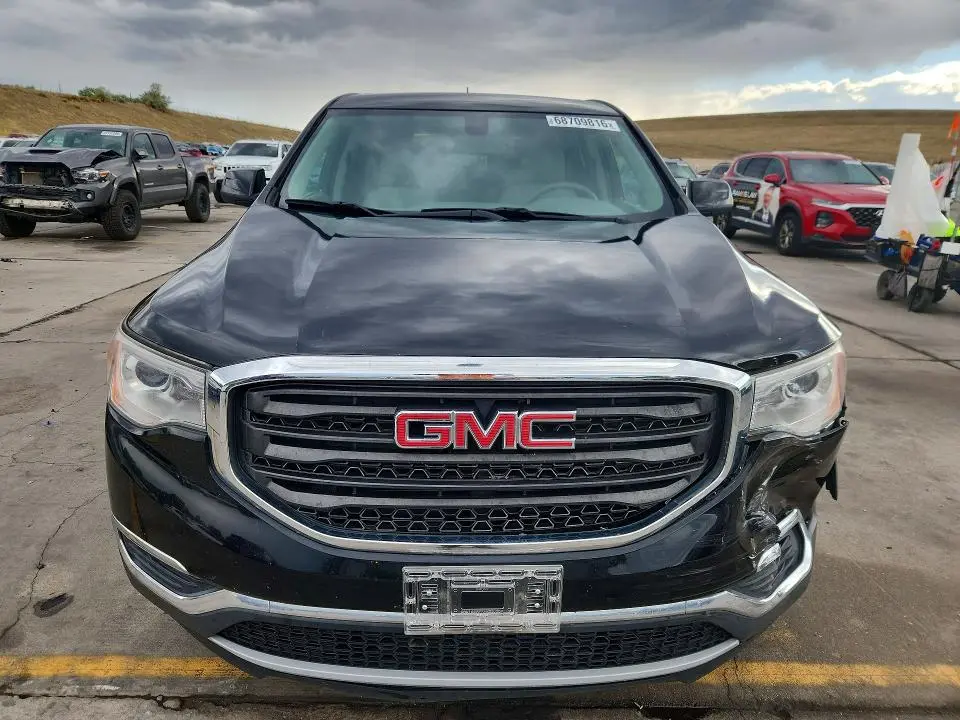 2017 GMC ACADIA SLE  