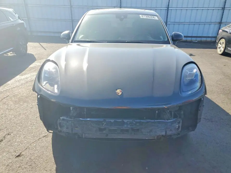2020 PORSCHE MACAN   
