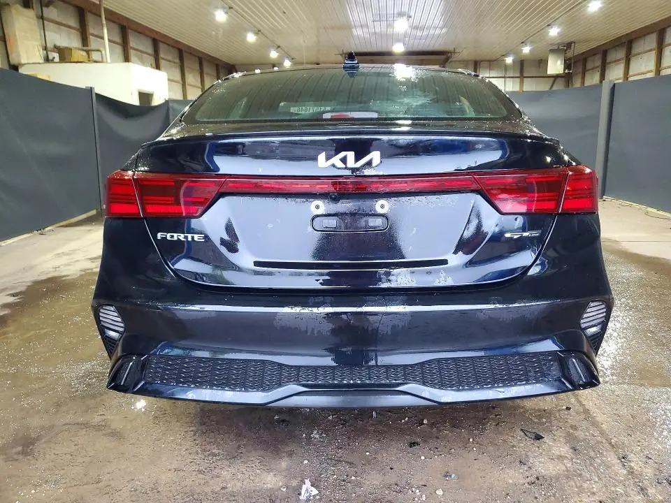 2023 KIA FORTE GT LINE  