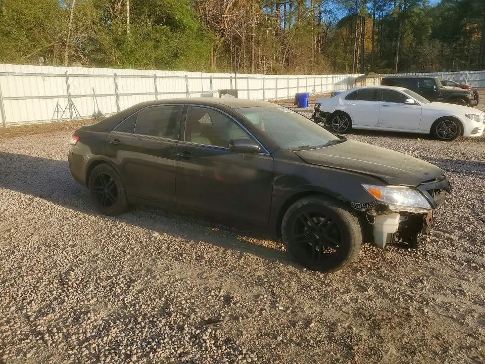 2010 TOYOTA CAMRY LE  
