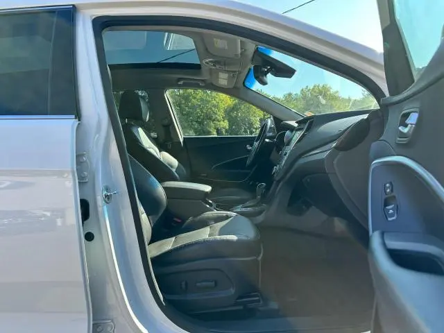2017 HYUNDAI SANTA FE SE ULTIMATE  