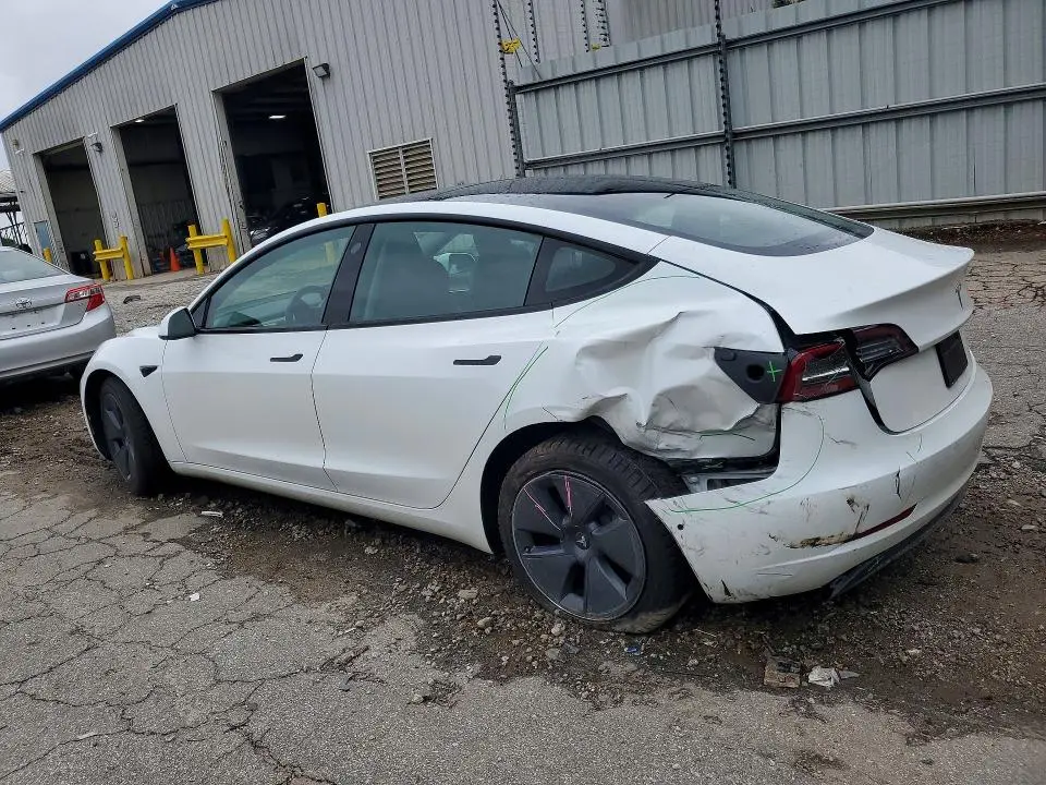 2022 TESLA MODEL 3   