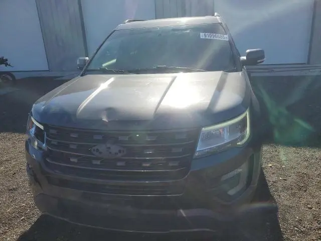 2017 FORD EXPLORER XLT  