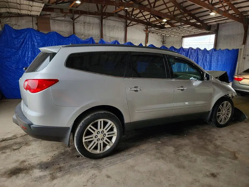 2012 CHEVROLET TRAVERSE LT  