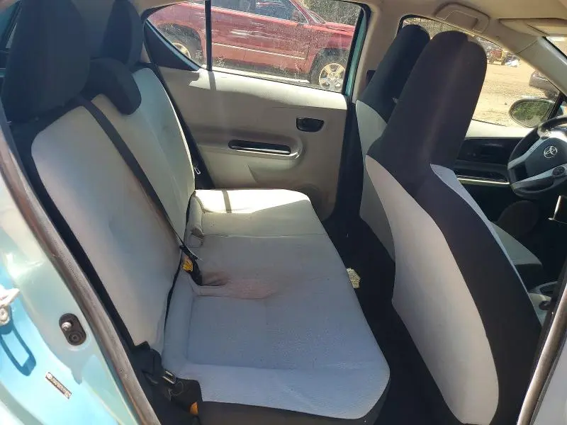 2012 TOYOTA PRIUS C ONE  