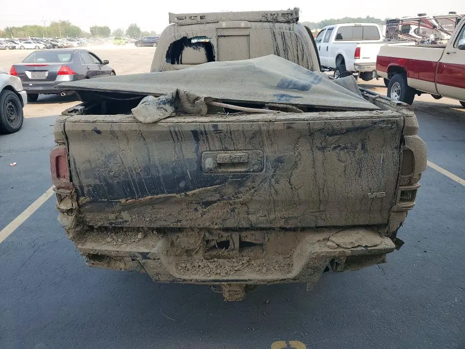 2021 TOYOTA TACOMA SR5 V6  