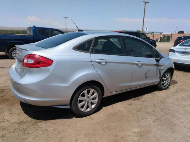 2011 FORD FIESTA SE  
