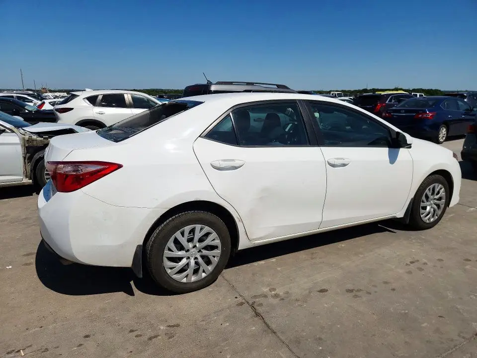 2018 TOYOTA COROLLA LE  