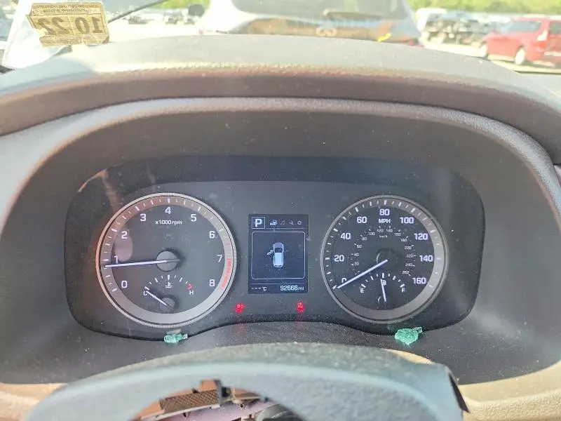 2017 HYUNDAI TUCSON SE  