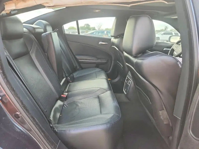2016 DODGE CHARGER SXT  