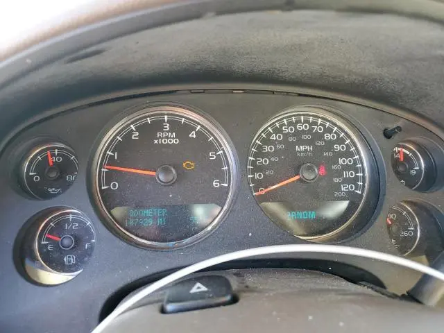 2011 CHEVROLET SUBURBAN C1500 LT  