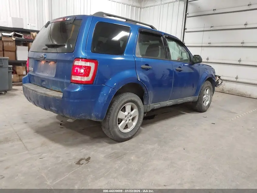 2012 FORD ESCAPE XLS