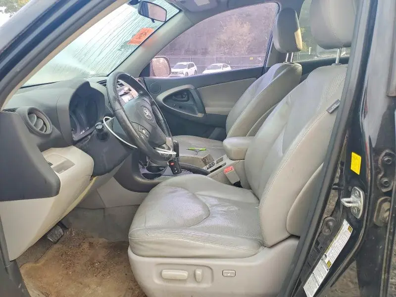 2011 TOYOTA RAV4 LIMITED  