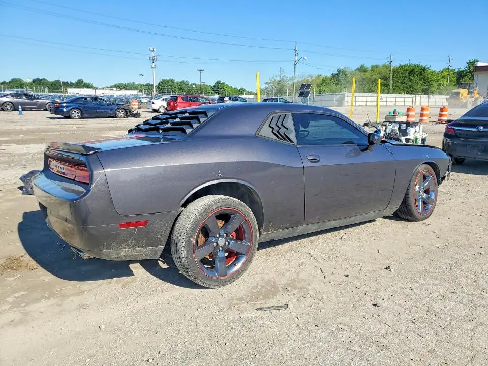 2013 DODGE CHALLENGER SXT  