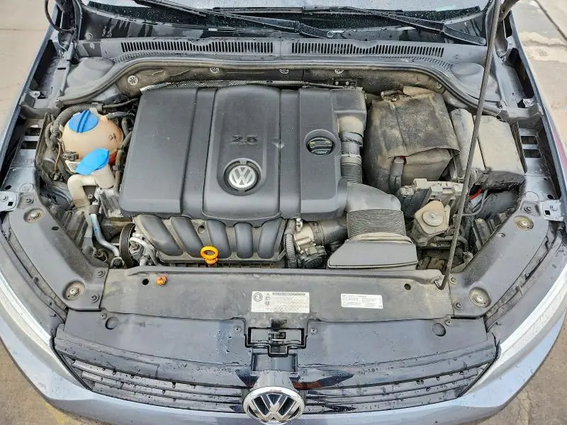 2012 VOLKSWAGEN JETTA SE  