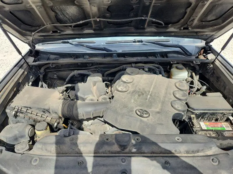 2014 TOYOTA 4RUNNER SR5  