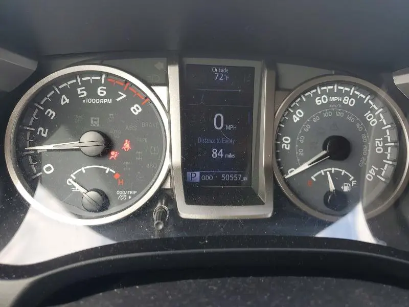 2020 TOYOTA TACOMA SR5 V6  