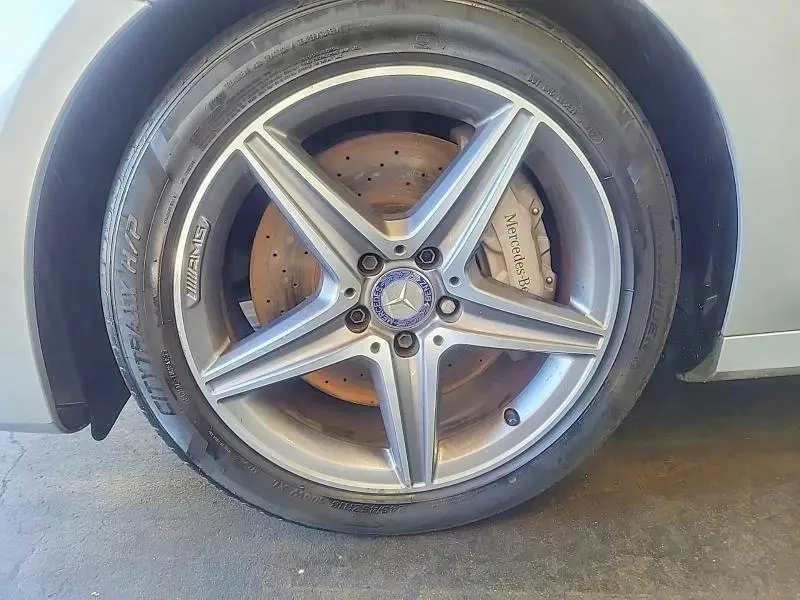 2017 MERCEDES-BENZ E 300  