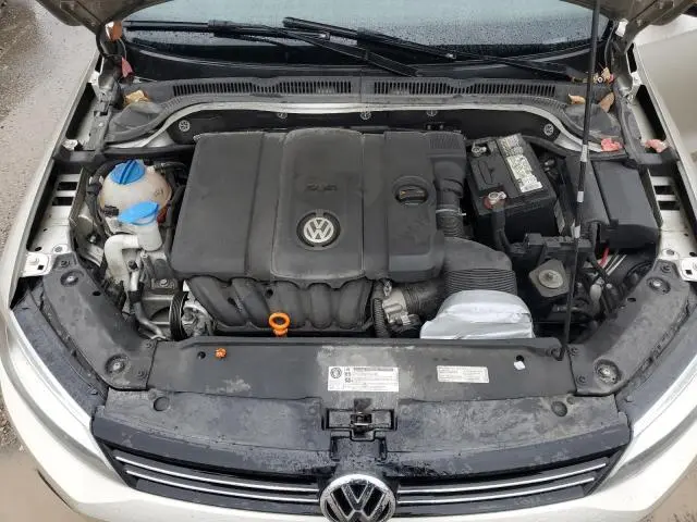 2013 VOLKSWAGEN JETTA SE