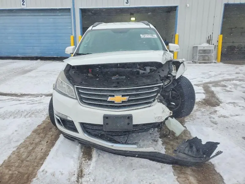2017 CHEVROLET TRAVERSE LT  