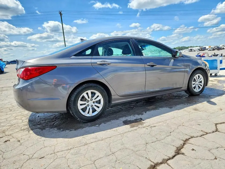 2012 HYUNDAI SONATA GLS  