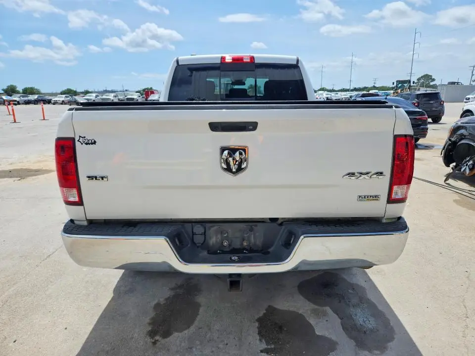 2018 RAM 1500 SLT  