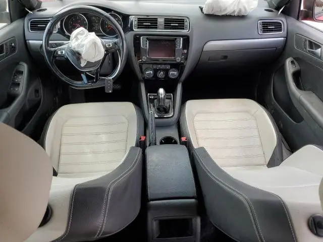 2016 VOLKSWAGEN JETTA SPORT
