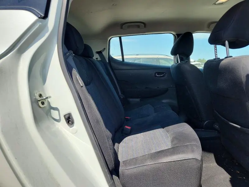 2023 NISSAN LEAF SV PLUS  