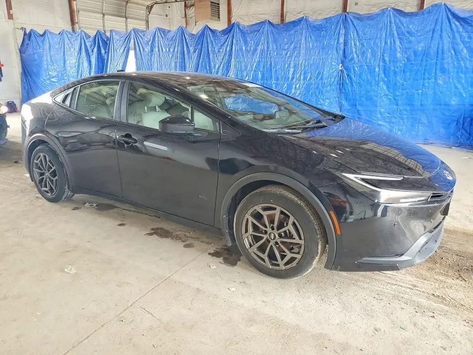 2024 TOYOTA PRIUS LE  