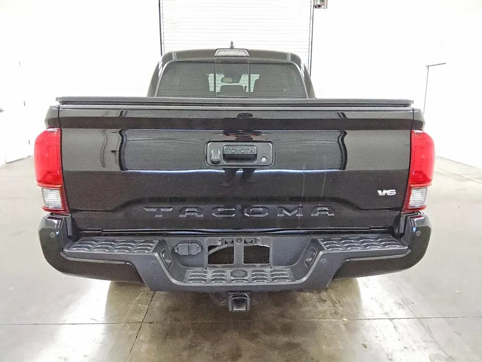 2023 TOYOTA TACOMA SR5 V6  
