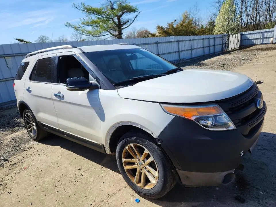 2011 FORD EXPLORER XLT  