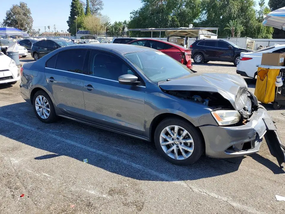 2014 VOLKSWAGEN JETTA   