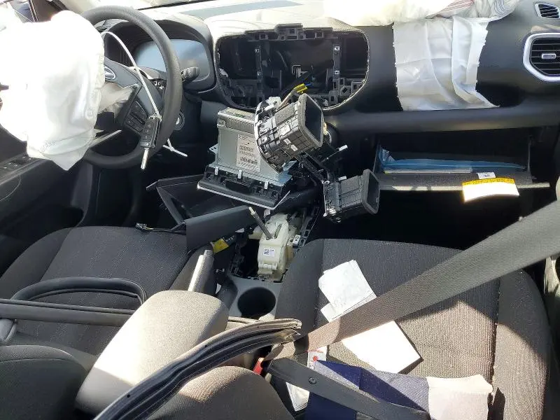 2025 HYUNDAI VENUE SE  