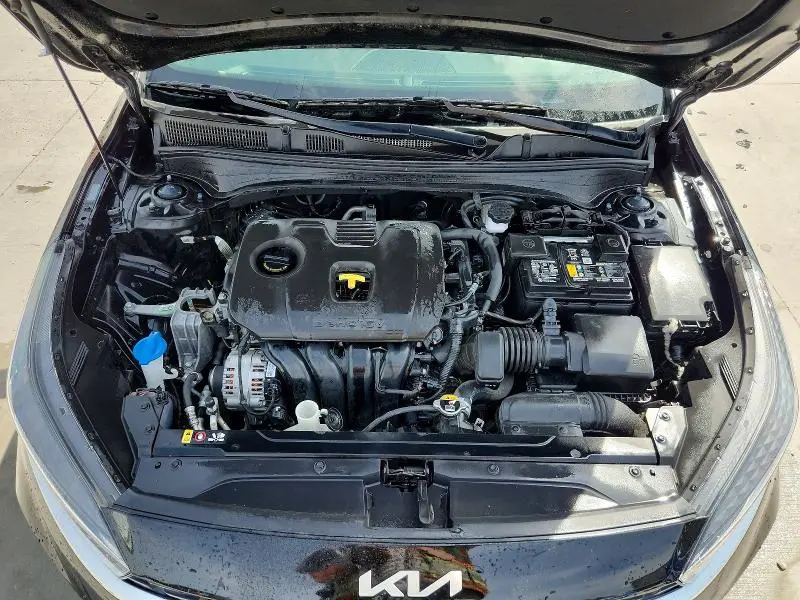 2024 KIA FORTE GT-LINE  