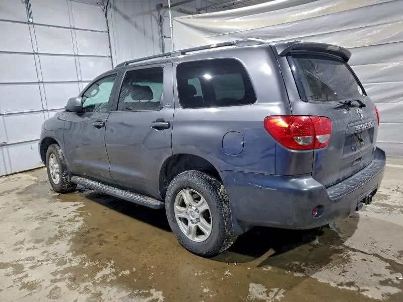 2011 TOYOTA SEQUOIA SR5  