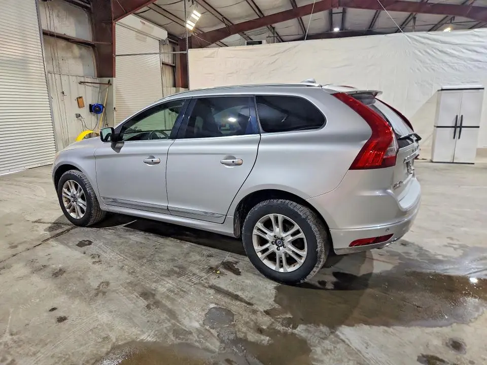 2015 VOLVO XC60 T5 PREMIER  