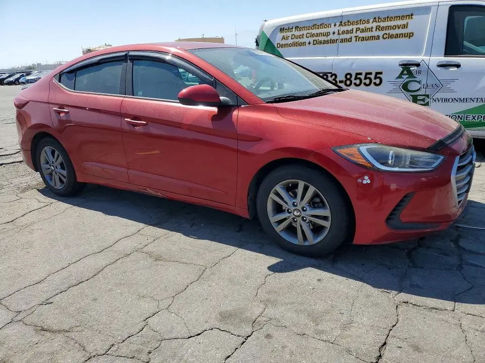2017 HYUNDAI ELANTRA SE  