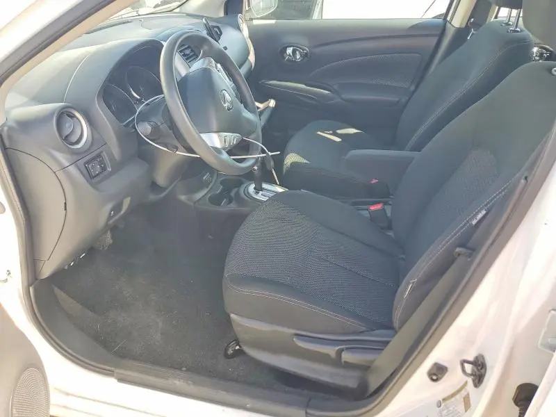 2019 NISSAN VERSA SV  