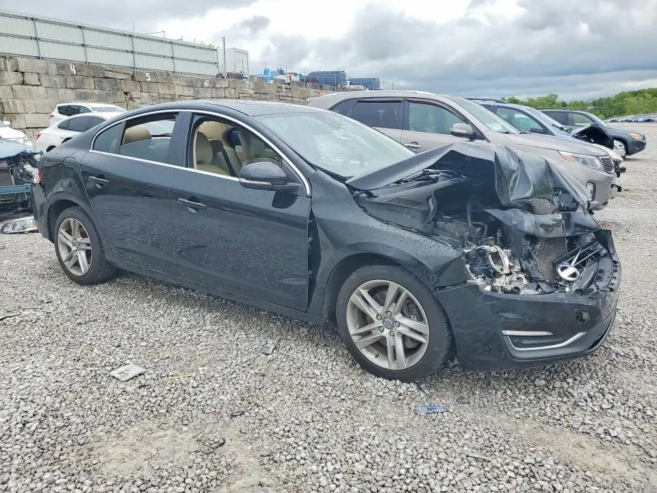 2014 VOLVO S60 T5  